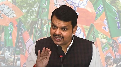 Devendra Fadnavis: रोज सकाळी येऊन संजय राऊत मनोरंजन करतात; फडणवीसांचा टोला  