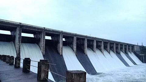 सिद्धेश्वर धरणाचे दरवाजे उघडले; पूर्णा नदीपात्रात विसर्ग वाढला