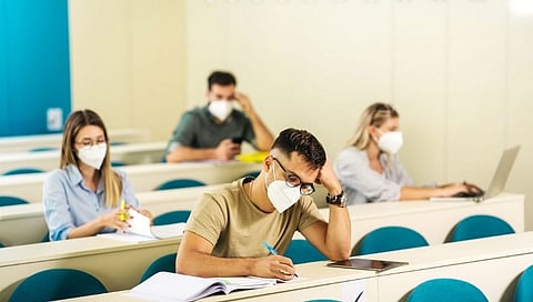 Mumbai; MBBS च्या 22 विद्यार्थ्यांना कोरोनाची लागण...   