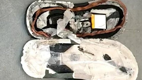 वा रे बहाद्दर,परीक्षेत कॉपी करण्यासाठी तब्बल ६ लाखांची चप्पल