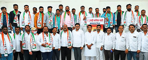 कर्डिले यांचे समर्थक गेले भाजप सोडून