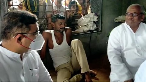 Crime : प्रेमसिंग गिरासे हत्या प्रकरण, मोठ्या संख्येने जनसमुदाय रस्त्यावर