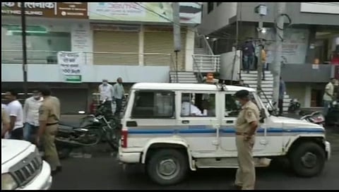 Nanded: काॅफी शाॅपवर पोलिसांचा छापा; एक तरुणीसह पाच तरूण ताब्यात!