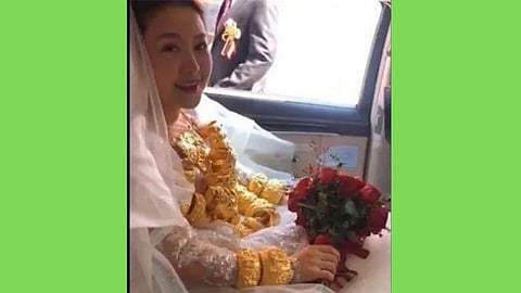अबब ! नवरीने लग्नात एवढं सोनं घातलं की... 