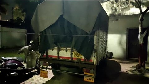 Nagpur : अवैध विक्रीसाठी जाणारा रेशनचा माल  पकडला!