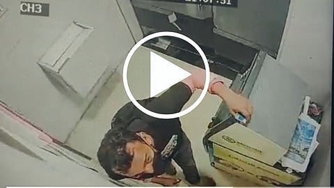 स्पाय कॅमेरे लावून ATM मशीनमध्ये चोरी करणाऱ्या गॅंगला अटक; पाहा Video