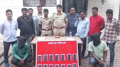 आठवडा बाजारात गर्दीचा फायदा घेत मोबाईल चोरी करणारी आंतरराज्यीय टोळी ताब्यात... 