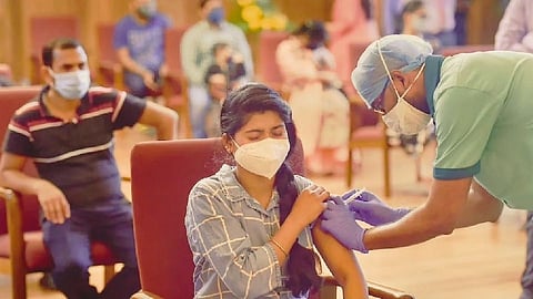 पुणेकरांना दिवाळीआधी दिलासा! दिवसभरात शून्य कोरोना मृत्यू