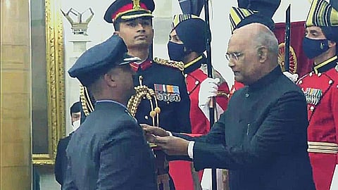IAFचे विंग कमांडर अभिनंदन यांना वीर चक्र प्रदान