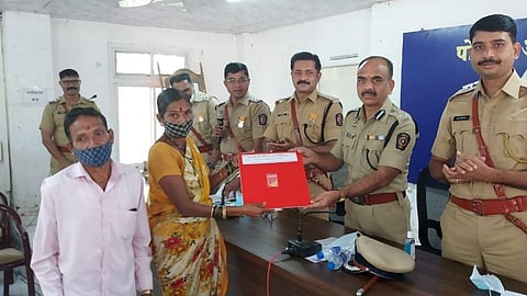 Raigad : चोरी गेलेला 60 लाखांचा मुद्देमाल जिल्हा पोलिसांनी दिला मिळवून! 