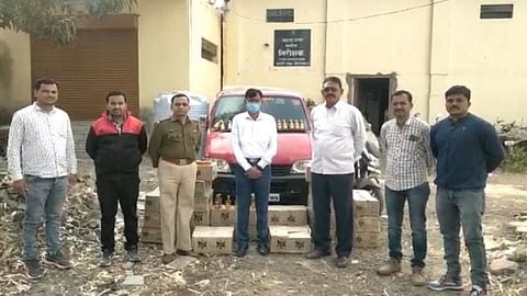 औरंगाबादमध्ये राज्य उत्पादन शुल्क विभागाकडून कारवाई; लाखोंची बनावट दारू जप्त! 