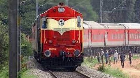 Indian Railway News , Mumbai crime News in Marathi, Mumbai Latest News in Marathi