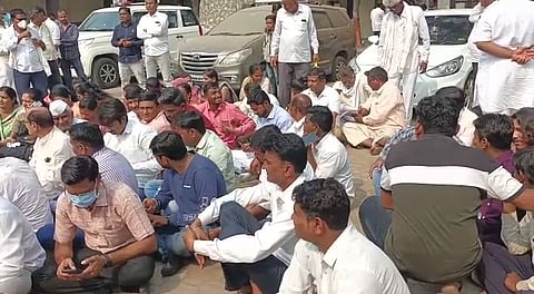 रोहिणी खडसेंवरील हल्ल्यानंतर जळगावात राष्ट्रवादी आक्रमक