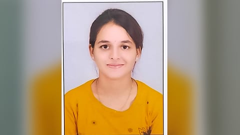 22 वर्षीय विद्यार्थिनीची कॉलेज हॉस्टेलमध्ये आत्महत्या