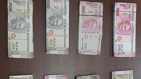 मित्रानेच केला मित्राचा विश्वासघात! बनावट नोटांची रक्कम देऊन केली 4 लाखांची फसवणूक