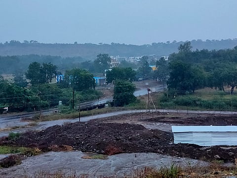 नंदुरबार : अवकाळी पावसाचा जोर वाढला; पिकांचे नुकसान, गारठा वाढला
