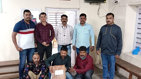 व्हेल माशाची उलटी तिघांना पडली भारी; तीन जण अटकेत, 5 कोटी 90 हजारांचा मुद्देमाल जप्त! 
