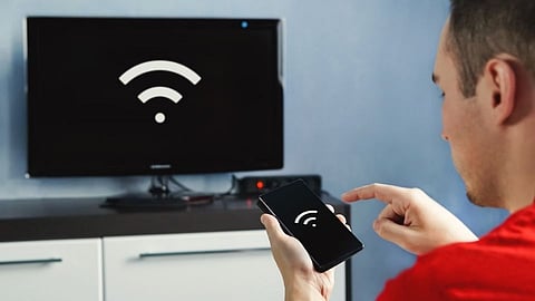 Android स्मार्टफोन स्मार्ट टीव्हीशी कसा कनेक्ट करायचा? जाणून घ्या 