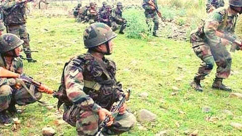 Jammu Kashmir: बारामुल्ला आणि शोपियानमध्ये लष्कराकडून 4 दहशतवाद्यांना अटक