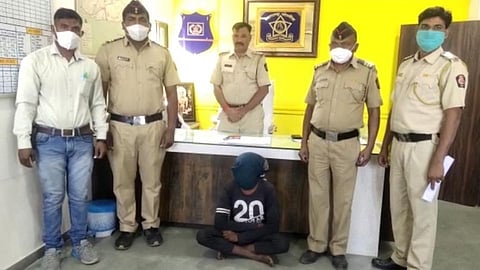 26-year-old handcuffed for carrying an unlicensed pistol in shahada, Nandurbar