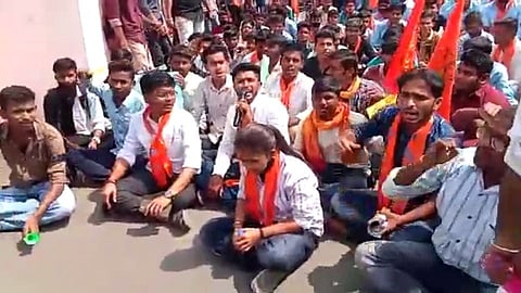 विद्यापीठ कायद्यातील काळे बदल मागे घ्या, अन्यथा मंत्र्यांचे दौरे अडवणार; अभाविपचा इशारा 
