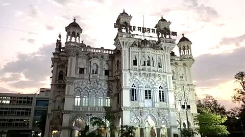 Solapur Mahapalika : सोलापूर महापालिका 