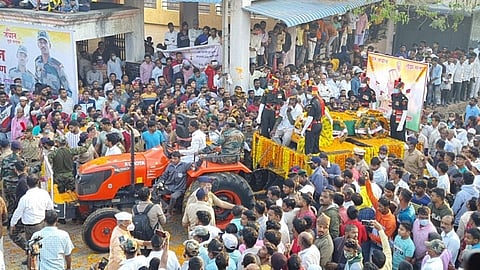 Martyr Jawan Romit Chavan Last Rites In Sangli