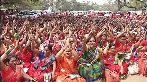 anganwadi sevika morcha in sangli