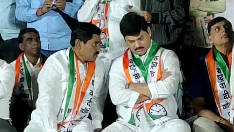 Beed : धनंजय मुंडेंच्या जिल्ह्यात राष्ट्रवादीच्या पक्षांतर्गत नाराजीवर पडदा