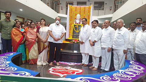 "बाहेर पडला की पाऊस अन् टीव्ही लावला की संजय राऊत"- हसन मुश्रीफ 