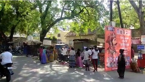 दोन गटांत तुंबळ हाणामारी