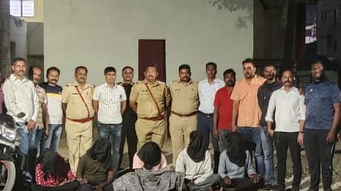 Satara police arrested five youths from karjat and beed.