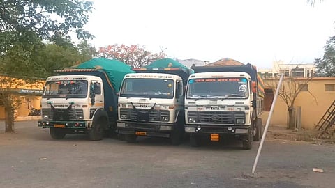 मोठी कारवाई; वाळूचे आठ हायवा ट्रक जप्त, माफियांना 35 लाखांचा दंड!