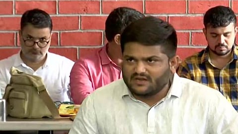 Hardik Patel News in Marathi 