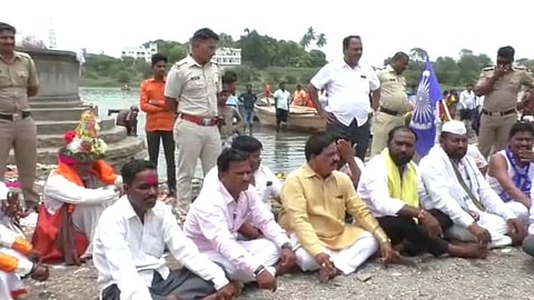 ncp protests in pandharpur