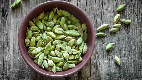 Benefits of cardamom, cardamom benefits in Marathi, cardamom Health benefits in Marathi, Benefits of cardamom for health