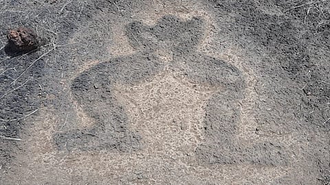 Petroglyphs Found In Sindhudurg