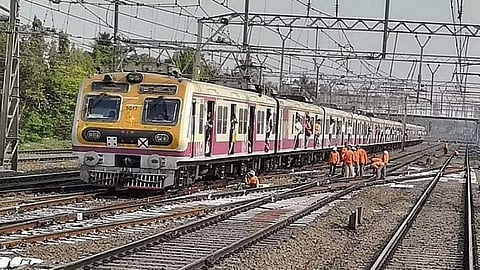 mumbai local train news 