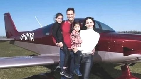 Ashok Aliseril Thamarakshan builds Airplane in  Lockdown/ Facebook