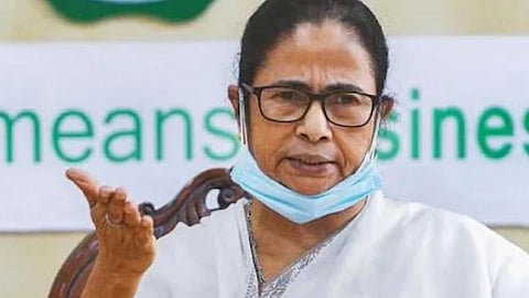 School Jobs Scam : पश्चिम बंगाल सरकारला मोठा झटका; सीबीआयकडून शाळा भरती घोटाळ्याची चौकशी होणार, काय आहे प्रकरण?