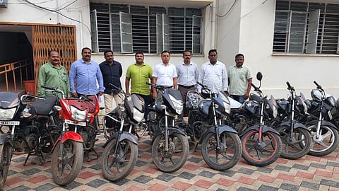 Jalgaon Bike Robbery