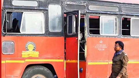 buldhana news, mrtc bus, police, bus driver, youth 