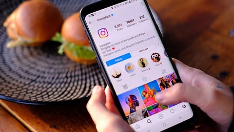 Instagram 