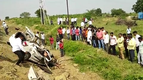 accident, latur, udgir, haipatpur pati