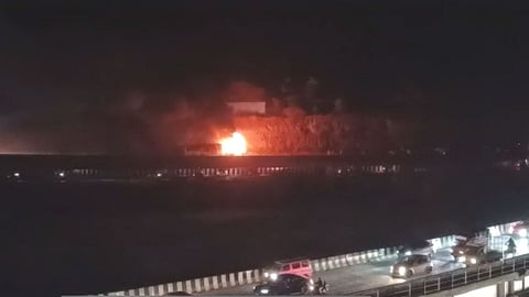 pune bus fire 