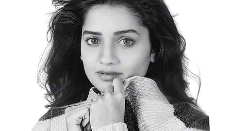 Hruta Durgule share her new photo