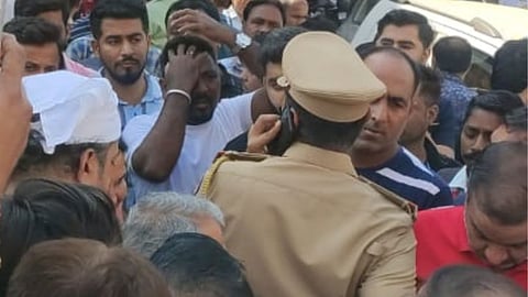 lathi charge on traders in pimpri chinchwad