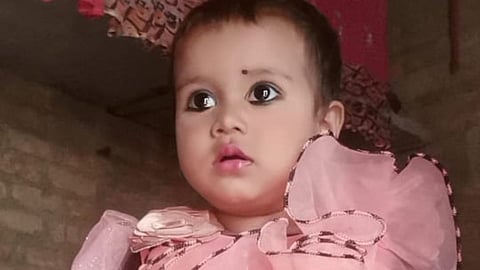 Nashik Little Girl Killed In Accident