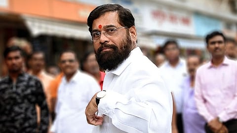 एकनाथ शिंदेंविरोधात ठाकरेंची मोठी खेळी, आनंद दिघेंच्या वारसदाराला तिकीट?