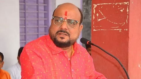 Gulabrao Patil On  Sanjay Raut Allegations
